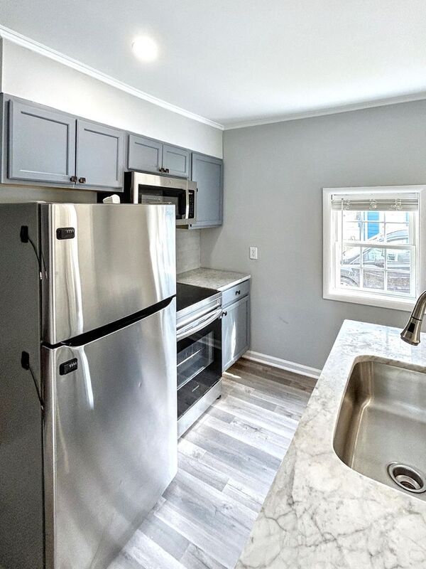 Photo - 301 W City Point Rd