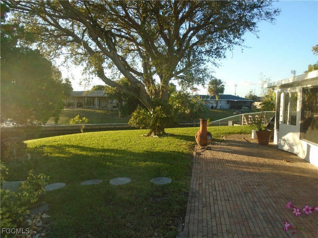 Photo - 991 April Ln