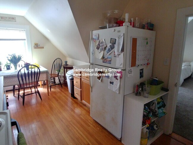 Photo - 1541 Cambridge St Unidad 3B