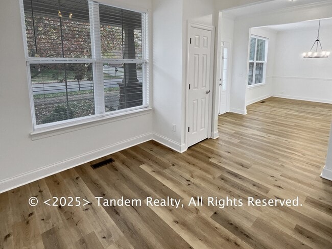 Photo - 209 Watson View Dr