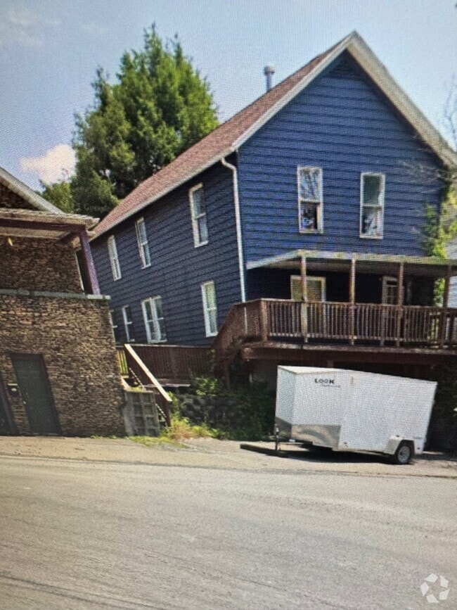 Building Photo - 106 Rogers Ave Rental