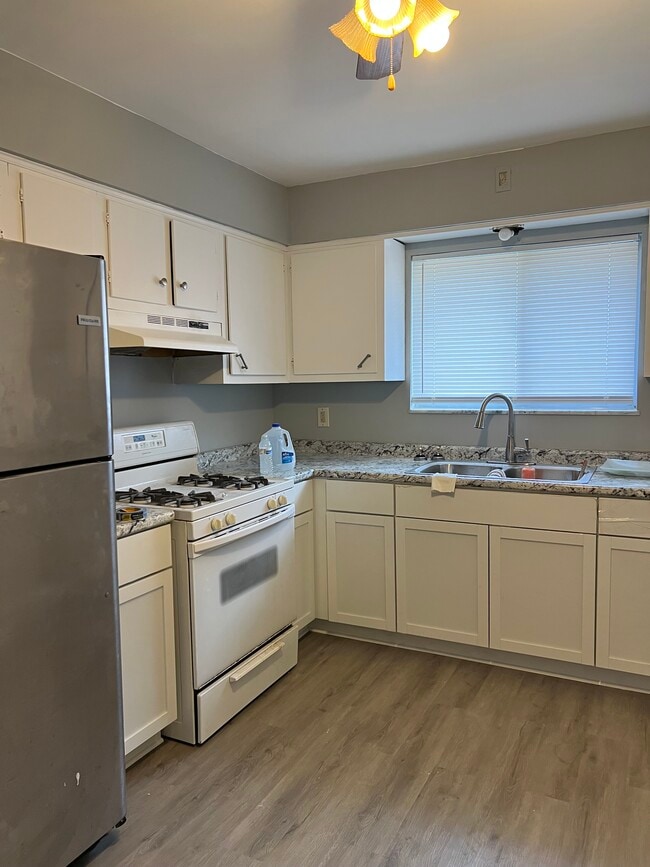 Photo - 1700 Liberty Dr Unidad 1698 Liberty drive