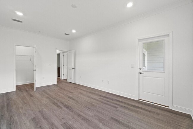 Photo - 232 Kara Lake Dr