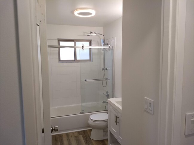 Photo - 2521 NE 125th St Unidad 2521 NE 125TH ST