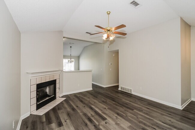 Photo - 4514 Lunsford Dr