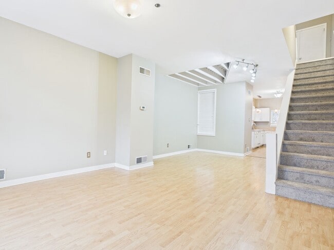 Photo - Adorable 2 Bedroom of Fulton