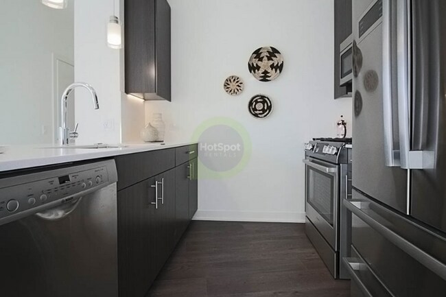 Photo - 480 N Park Dr