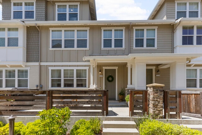 Photo - 117 Wallace Cir