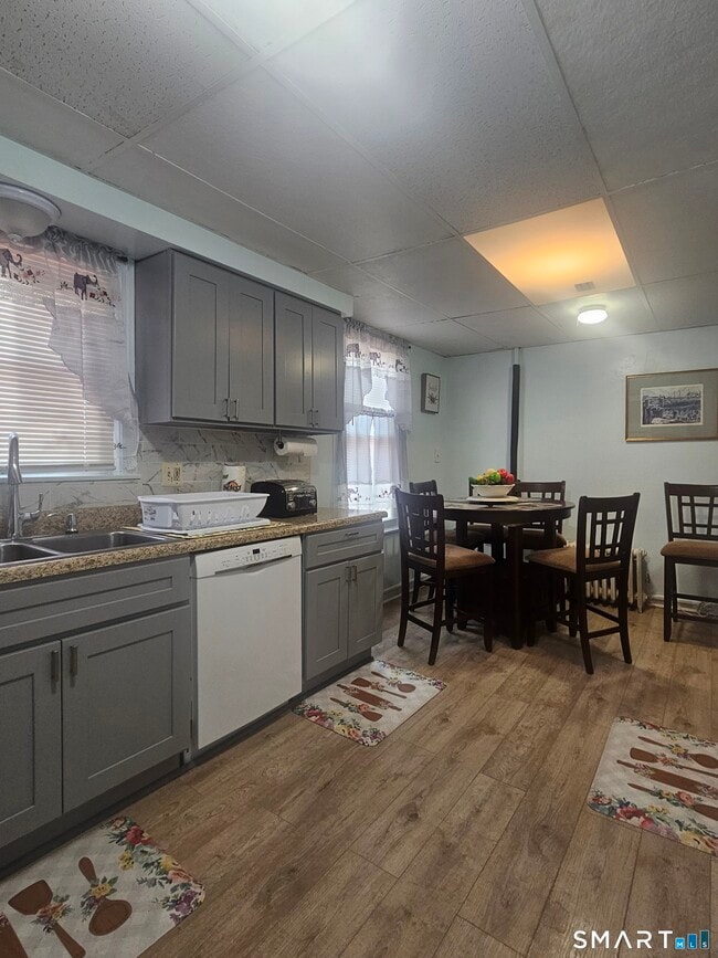 Photo - 53-55 Laurel St Unidad 53