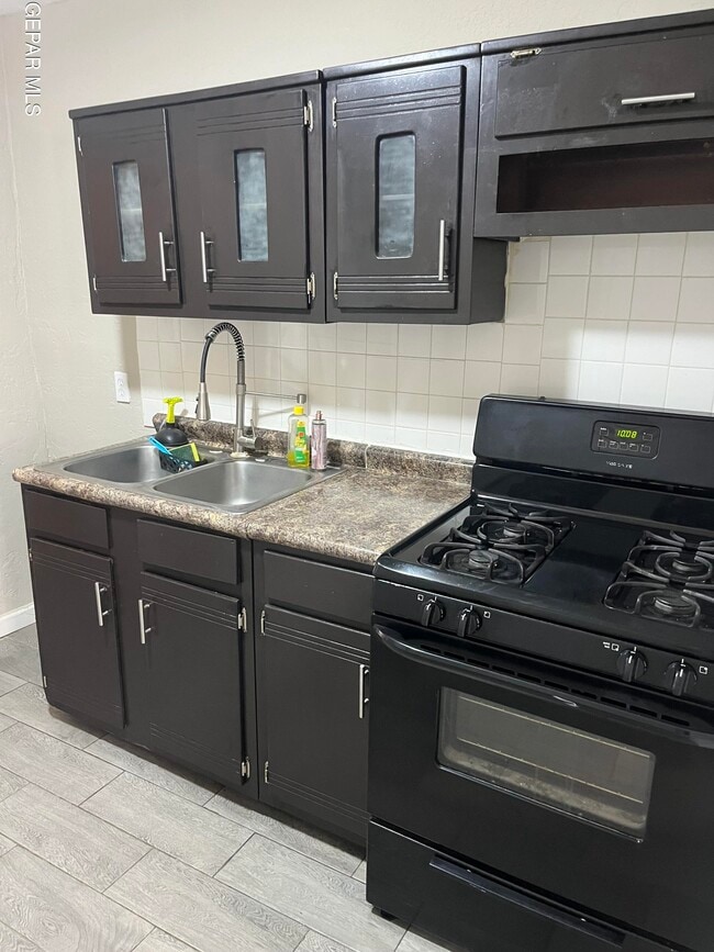 Building Photo - 601 E Father Rahm Ave Unit A Rental