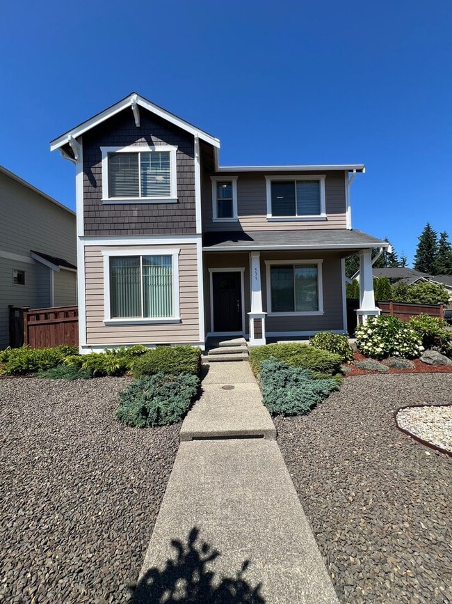 LIKE NEW Truly a MUST SEE! Move-in Ready - LIKE NEW Truly a MUST SEE! Move-in Ready House