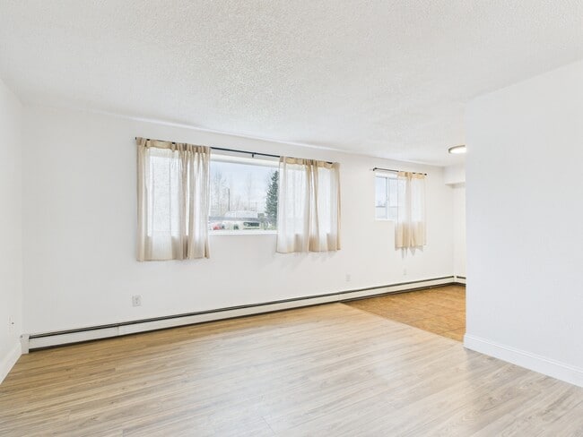 Photo - 83 Slater Dr