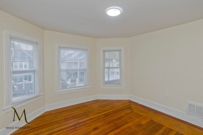 Photo - 54-56 Clantoy Street Unit Second Floor