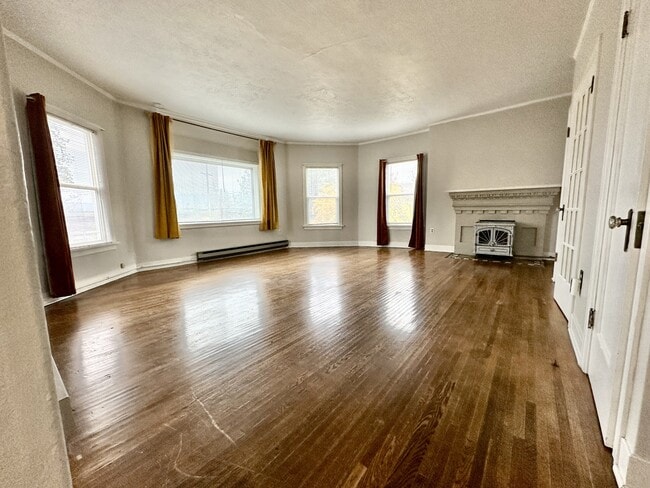 Photo - 423 S Coeur d'Alene St