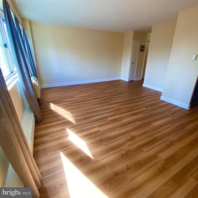 Photo - 2101 Chestnut St Unit 1514