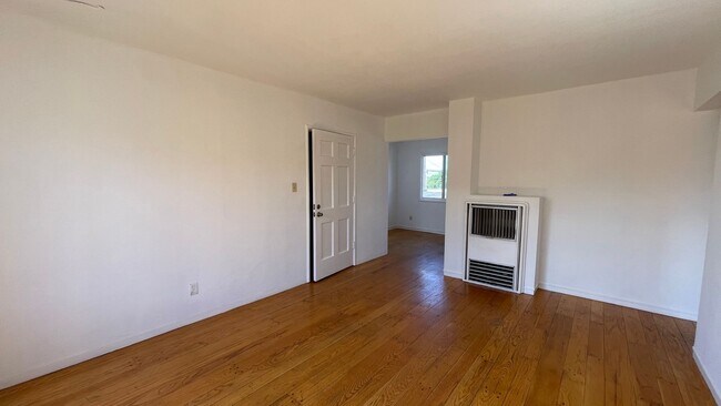 Photo - 1910-1910 42nd Ave Unit 1910 42nd Ave