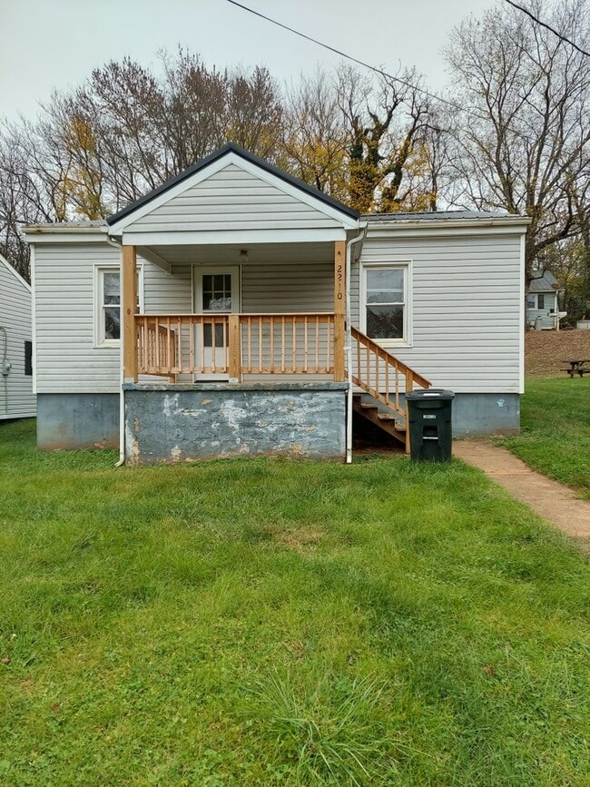 Photo - Nice Two Bedroom House Close to Liberty University!