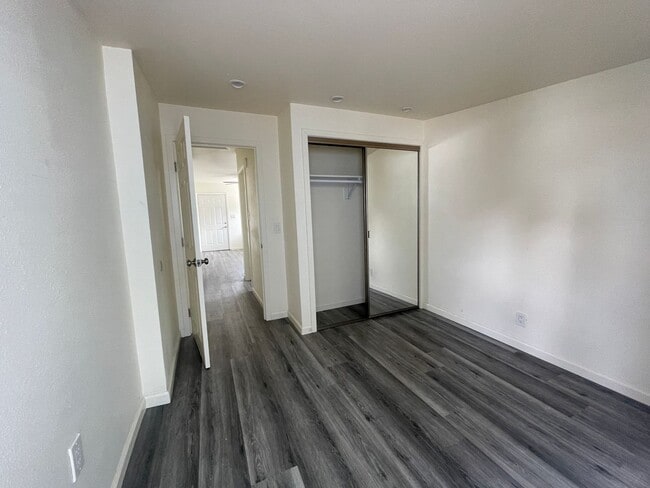 Photo - 1526-1528 E. 9th St. Unit 1528