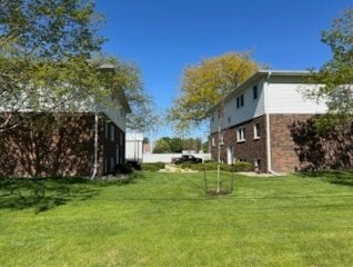 Walcott Manor Apartments