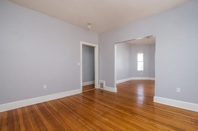 Photo - 39 Lambert St Unit 2