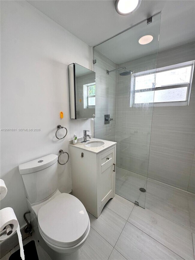Photo - 1604 Drexel Ave Unit 107