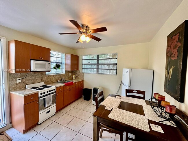 Photo - 4733 NW 192nd St Unit Efficiency
