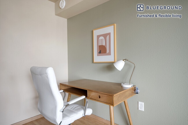 Photo - 708 6th Ave N Unidad FL3-ID577