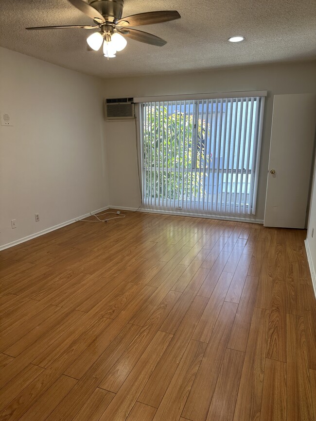 Photo - 3746 Vinton Ave