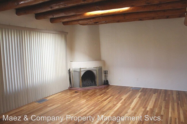 2 Br 1 Bath House 1430 Santa Cruz Dr Rental For Rent In Santa