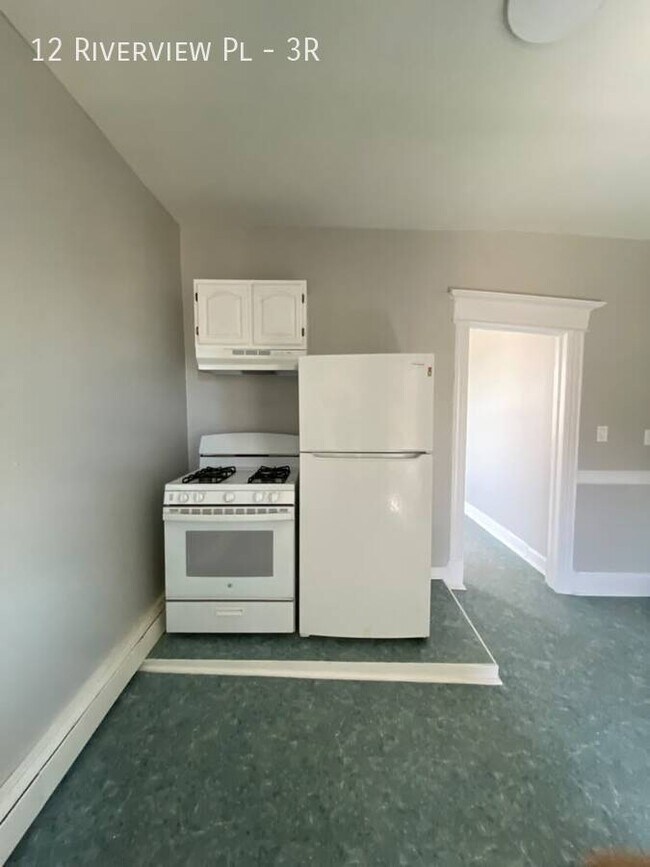 Photo - 12 Riverview Pl Unit 3R