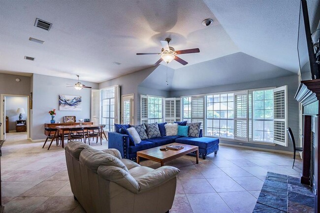 5201 Kite Tail Dr