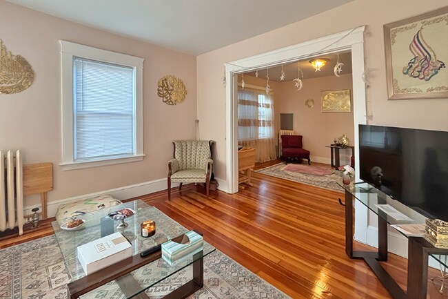 Photo - 68 Duncan Ave Unit 1