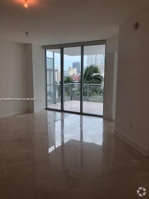 Building Photo - 350 S Miami Ave Unit 1205 Rental
