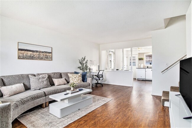 Photo - 3-Bed, 2-Bath huge duplex in Blue Springs!