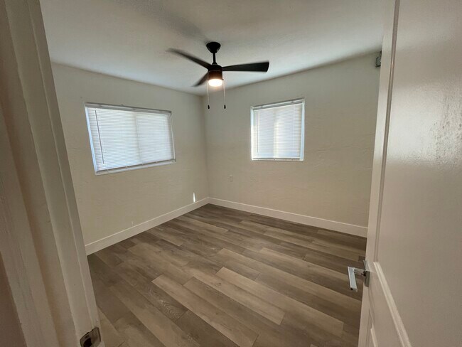 Photo - 2022 SW 6th St