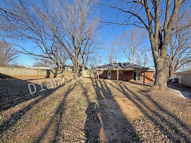 Photo - Charming 3 Bedroom Home with HUGE Shop!