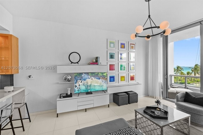 6799 Collins Ave Unidad 407