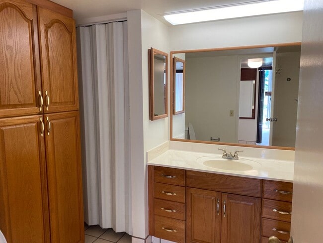 Photo - Makaha Valley Towers - One Bedroom Unit 1023