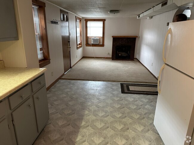 Building Photo - 1335R 4th Ave Unit 1st Floor Rental