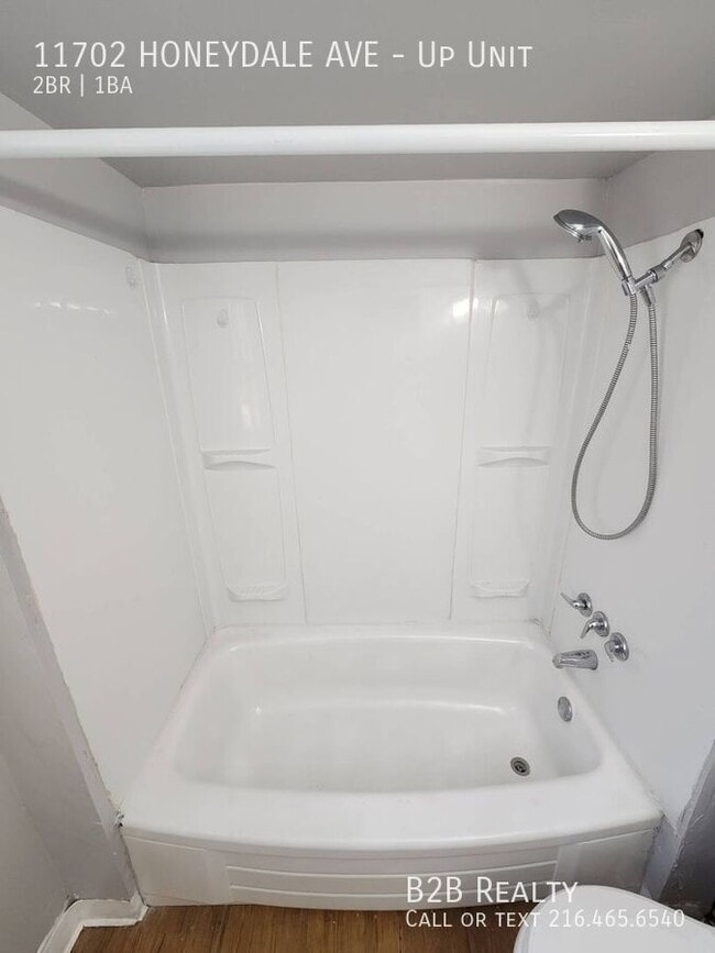 Photo - 11702 Honeydale Ave Unit Up