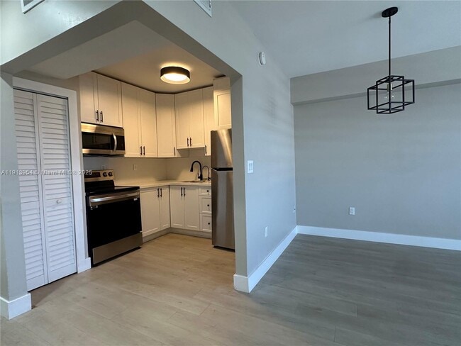 Photo - 5731 NW 37th St Unit 500-F