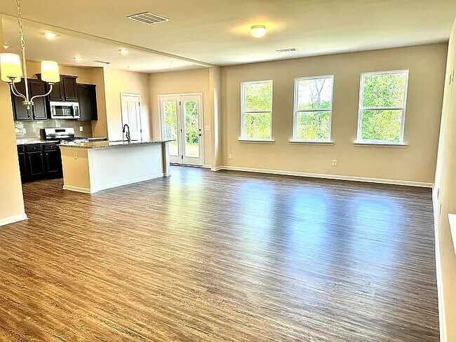 Photo - 49 Shelter Ln E