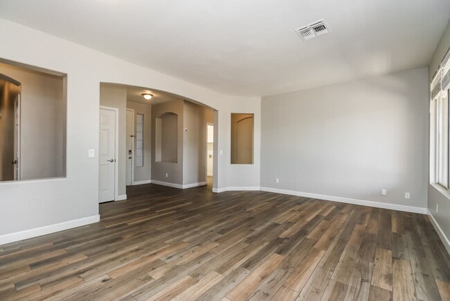 Photo - 3353 E Santa Fe Ln
