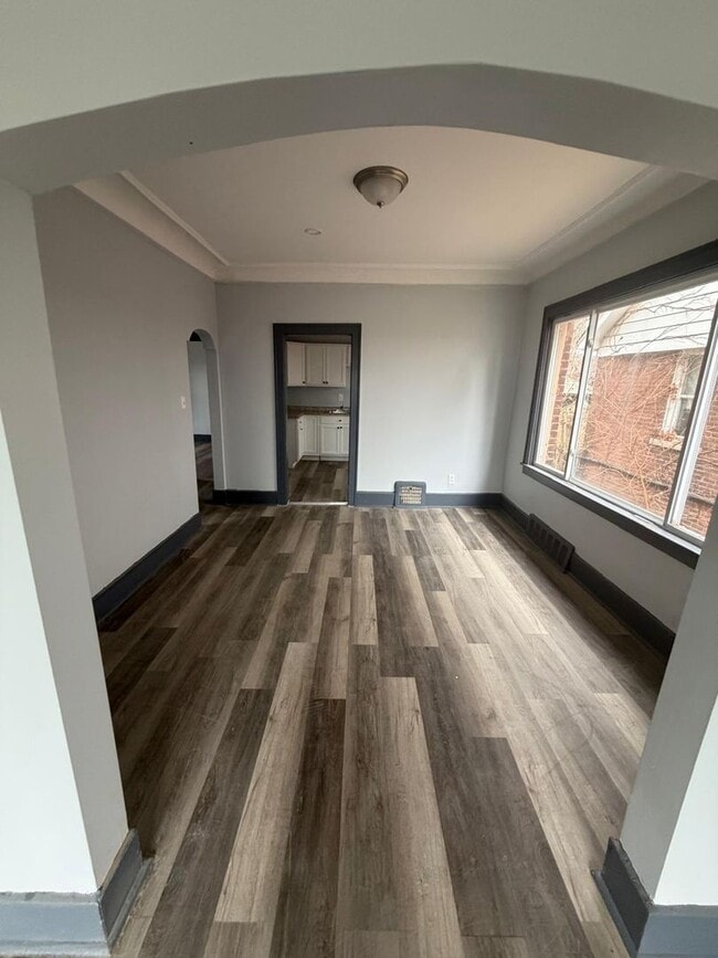 Photo - 4 bedroom 2 full bathroom!