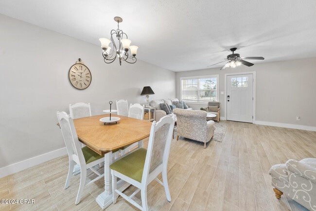 Photo - 120 Palm Beach Dr