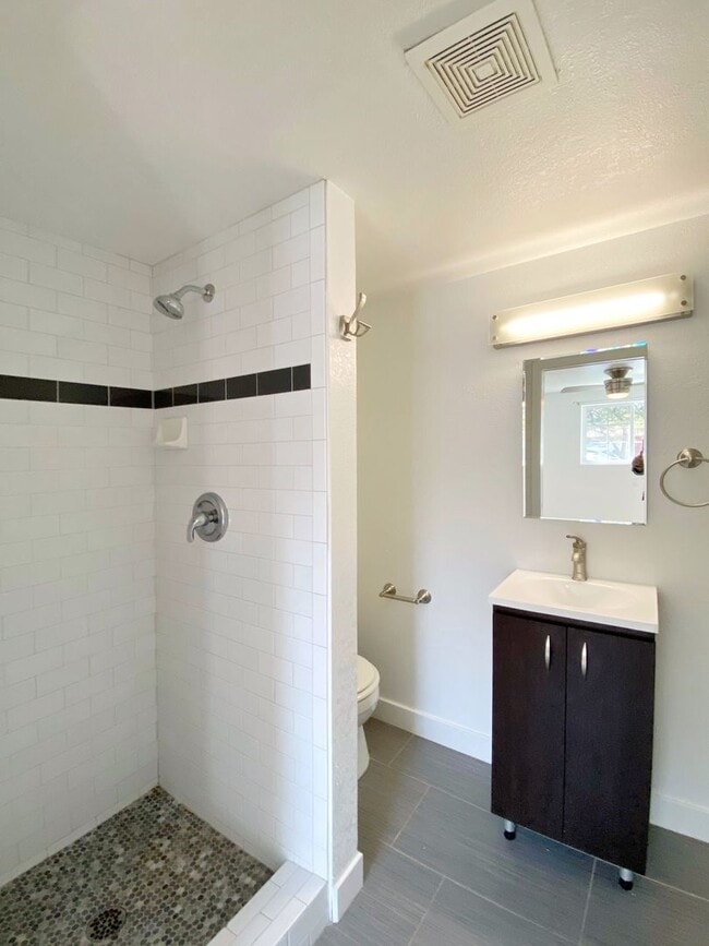Photo - 215 W Pueblo St Unit 215 B