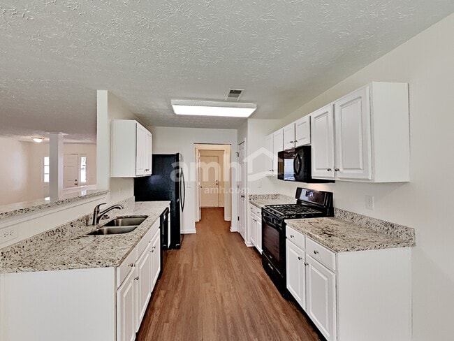 Photo - 361 Red Maple Way