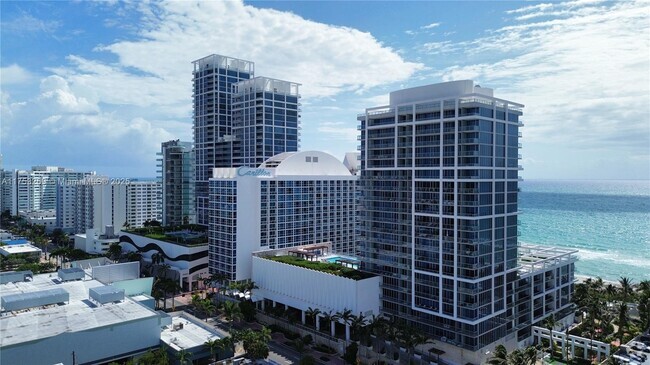 Building Photo - 6799 Collins Ave Unit 309 Rental