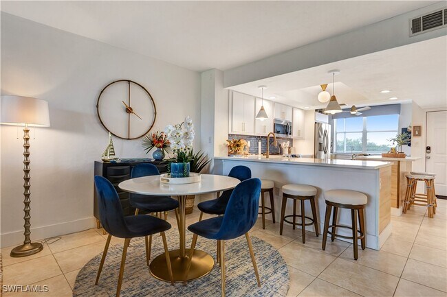 Building Photo - 285 Naples Cove Dr Unit 1604 Rental
