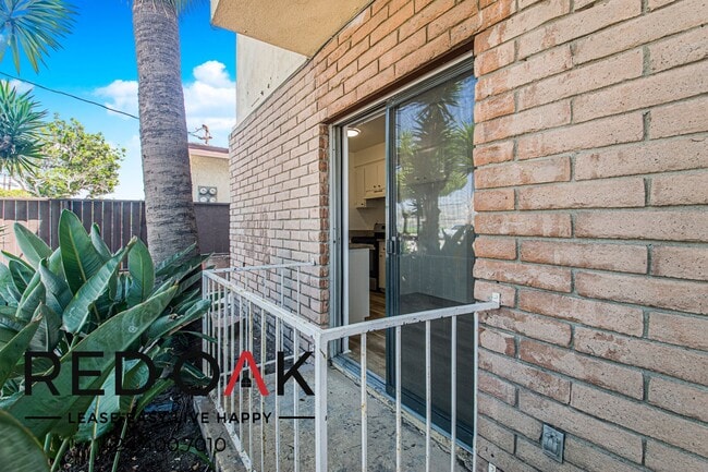 Photo - 4342 W 130th St Unit 1
